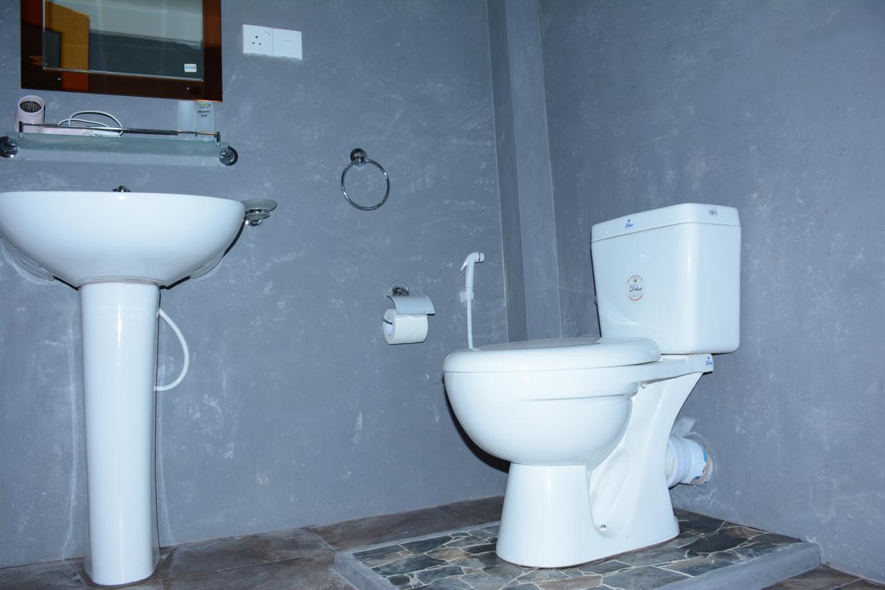 Falcons Nest Hotel Udawalawe Exterior foto